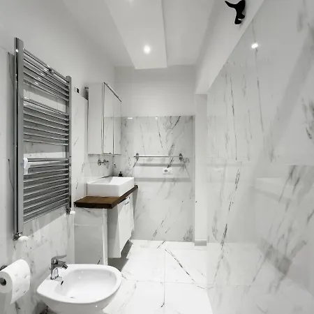 Luxury - Near Metro - Private Parking * Roma